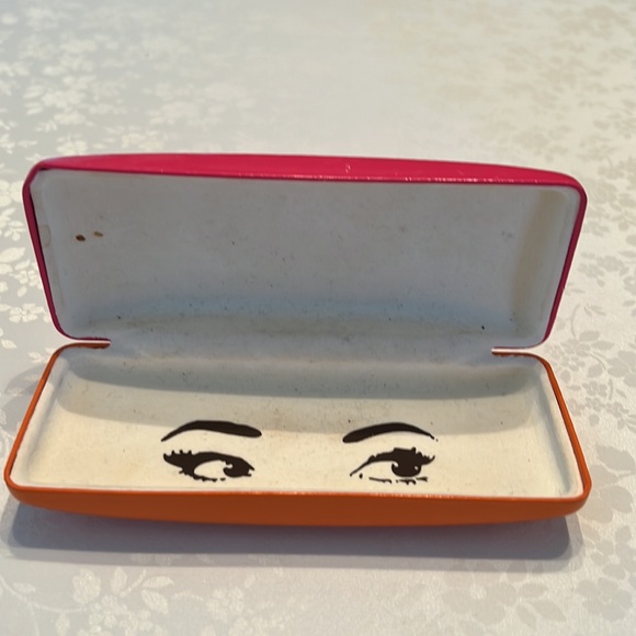 Kate Spade eyeglass case with cleaning cloth - Picture 3 of 6